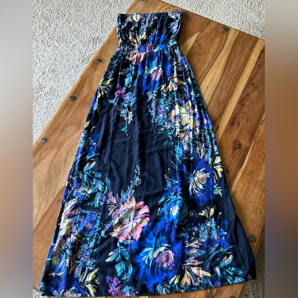 Xhilaration Strapless Floral Maxi Dress Size Small.
